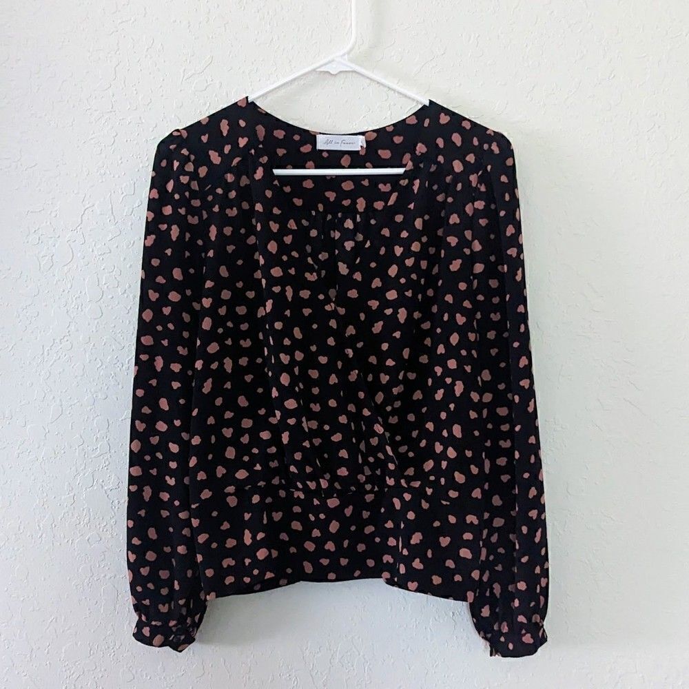 Womens All in Favor Blouse Black w/ Pink Polka Dot Long Sleeved V Neck Small GUC